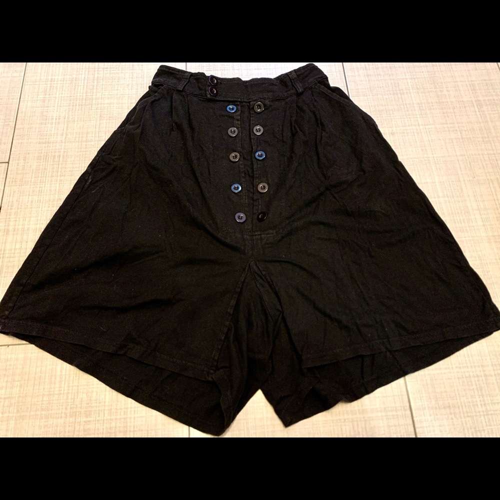 Fashion Special Design Wide short Pants With 4